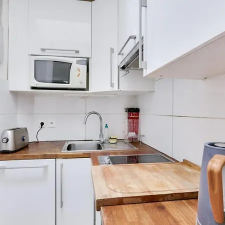 Bright Ideal For 2 In The 15th Arrondissement *